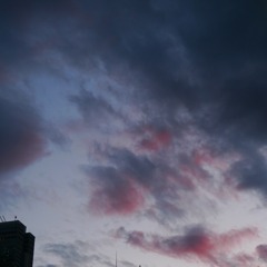 赤い雲　青い雲