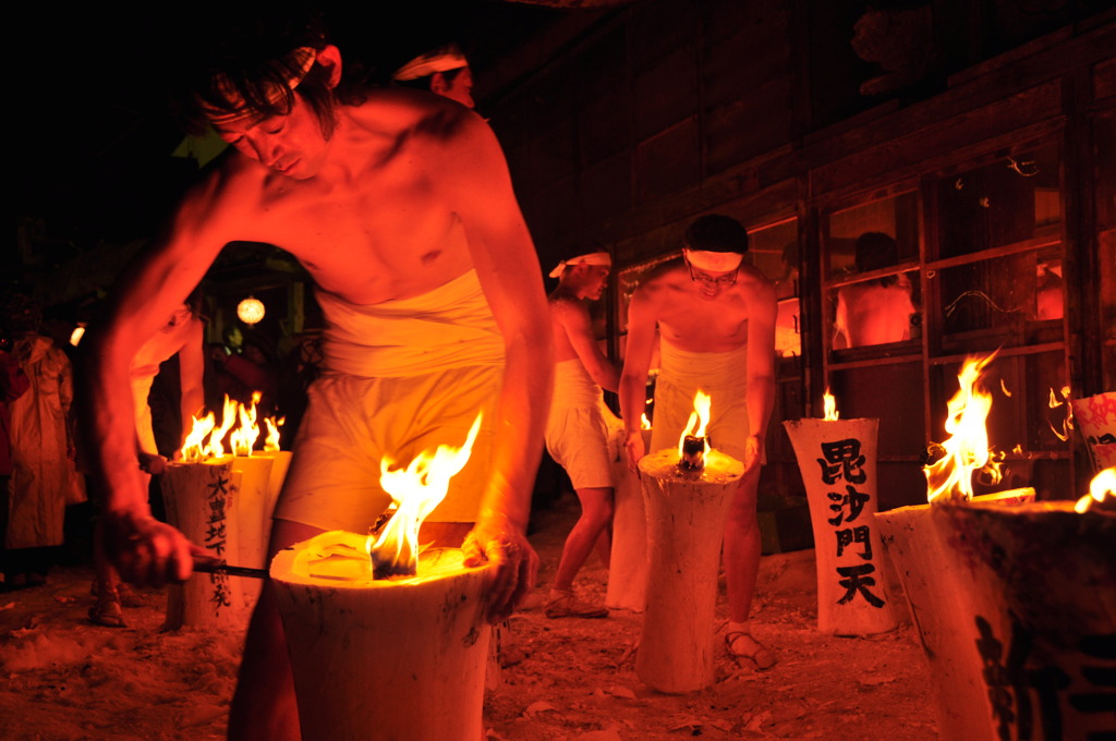 神の火守