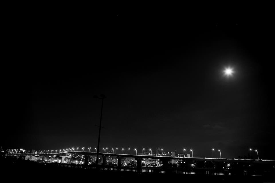 FULL MOON