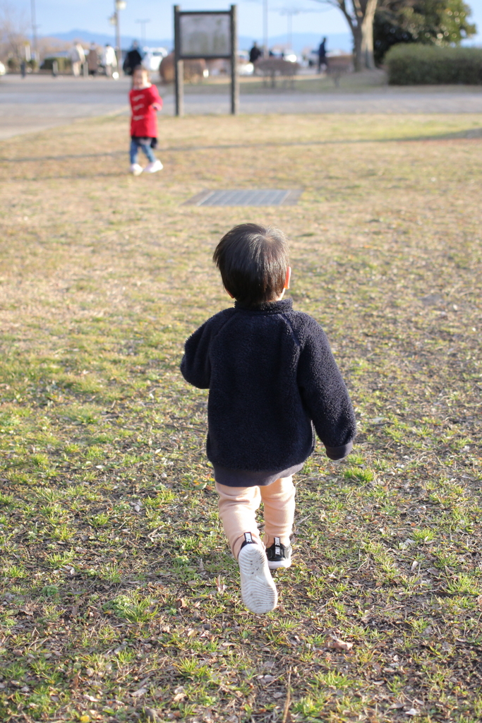 つかまえないけど鬼ごっこ