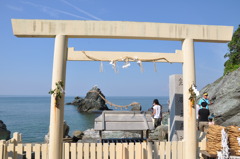 夫婦岩。