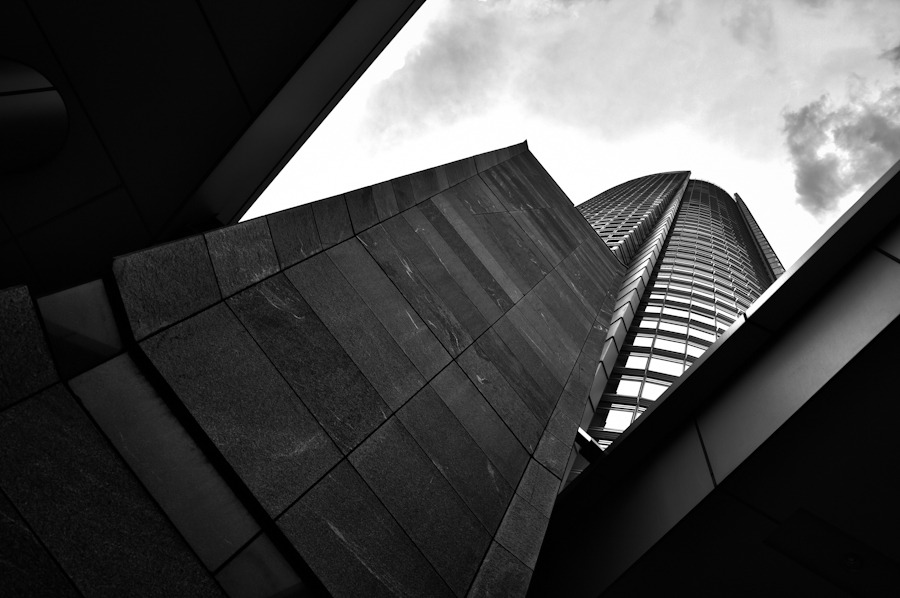 Monolithic