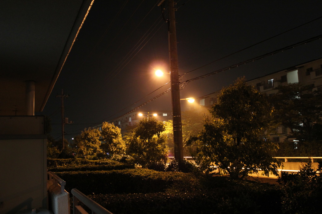 夜のベランダ２