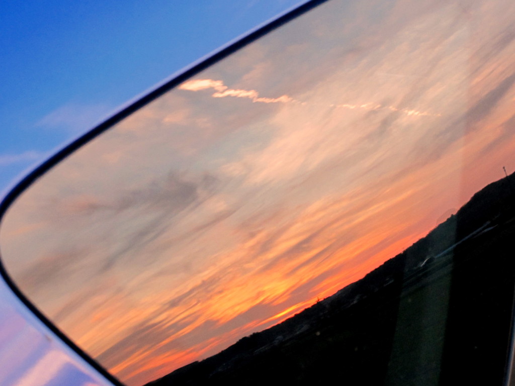 ガラスの中の夕日