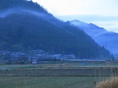 まつわりつく雲