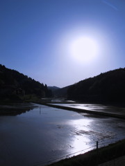 拡散する太陽