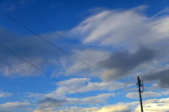 空を切る
