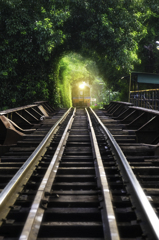 鉄道と自然トンネル