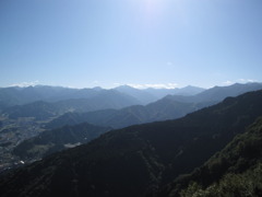 連なる山々と、、