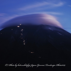 闇雲登山