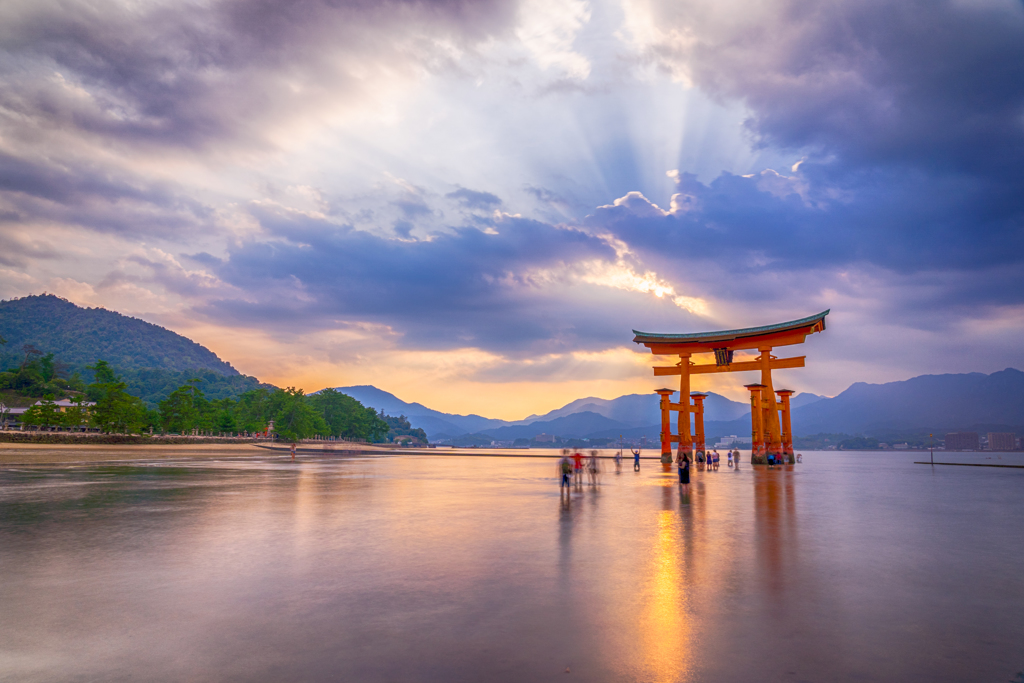 厳島神社の大鳥居