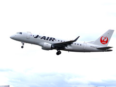 Embraer  ERJ-170　Take OFF