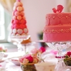 pinky macaron