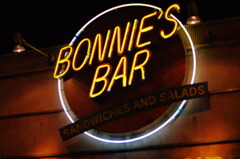 BONNIE'S BAR
