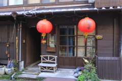 路地の提灯