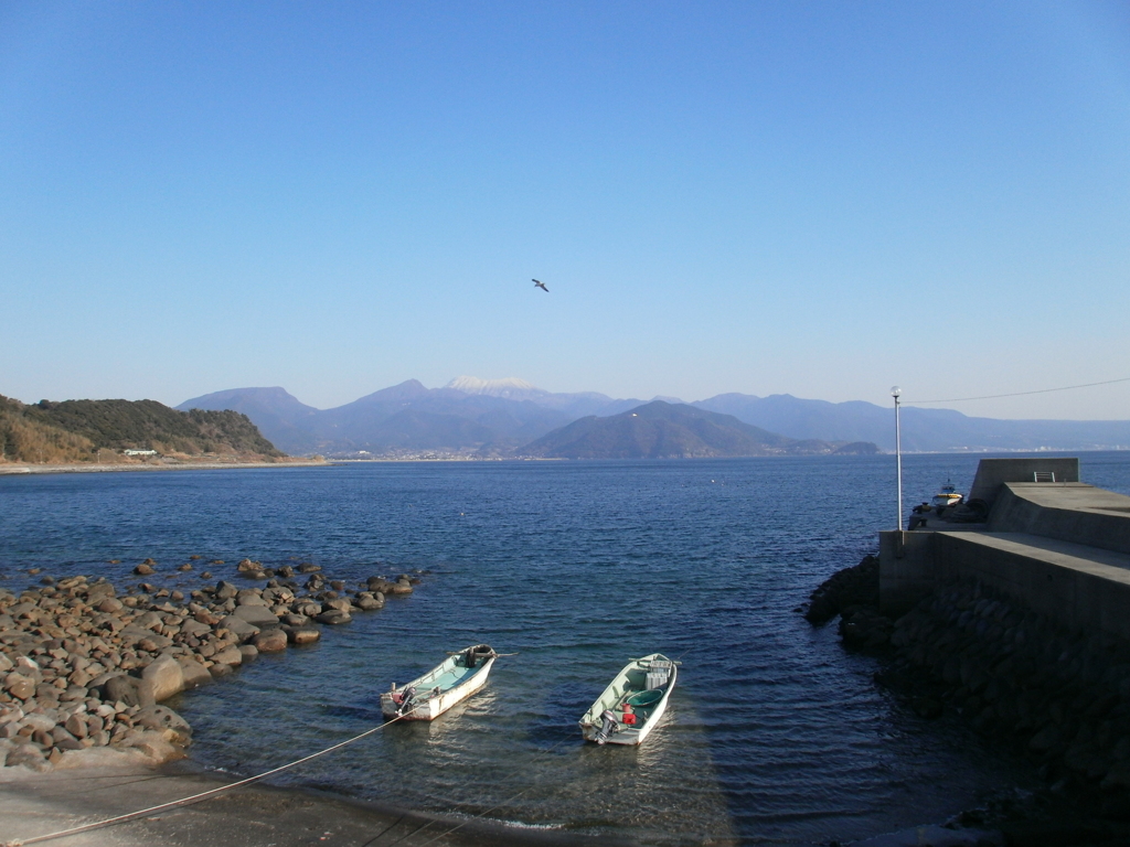 橘湾と雲仙岳