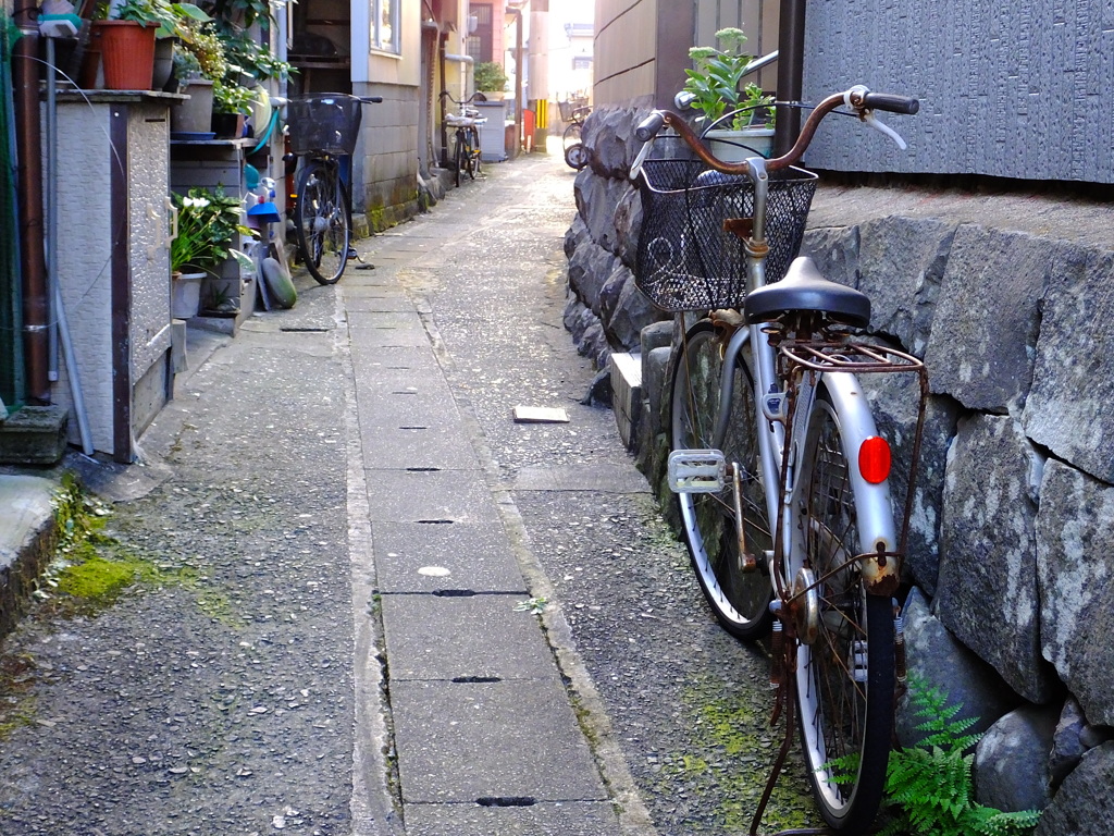 港近くの路地