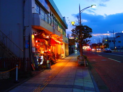 店の灯り
