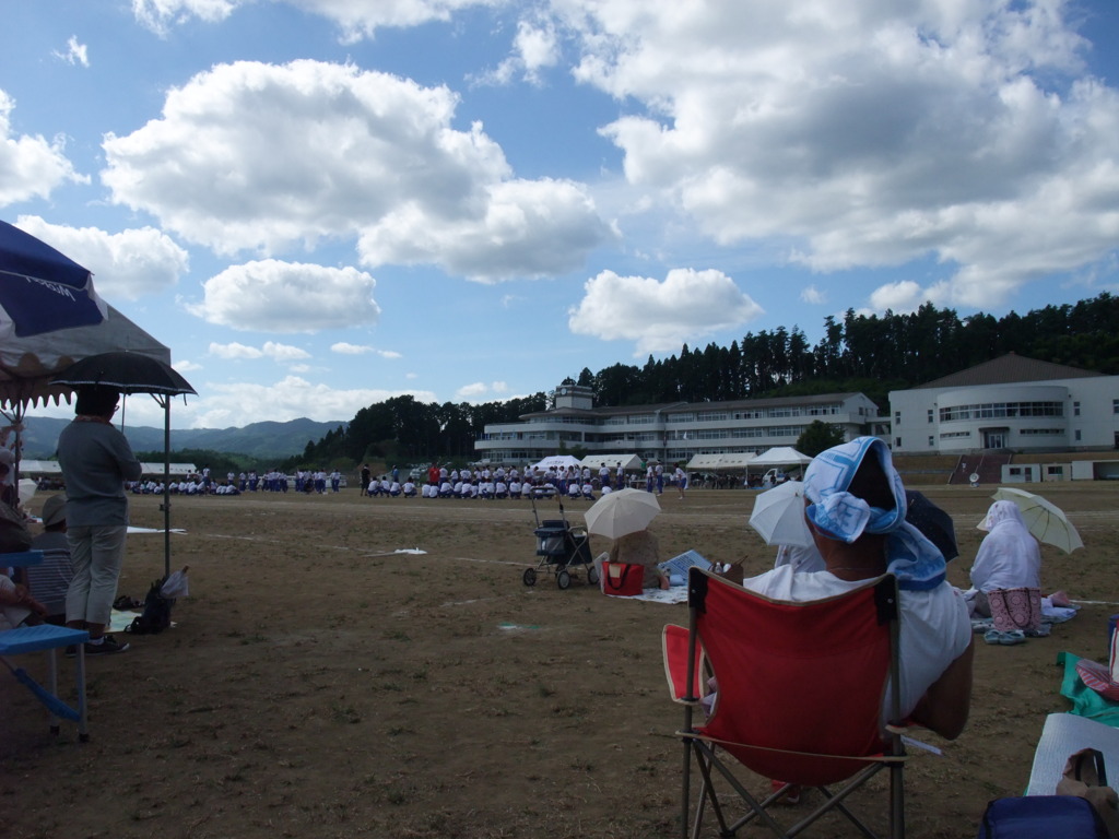 九月の運動会の空