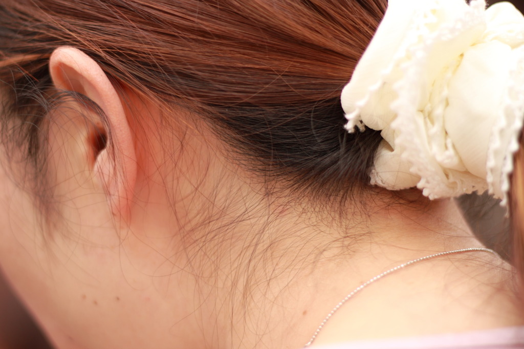 う・な・じ(人妻)