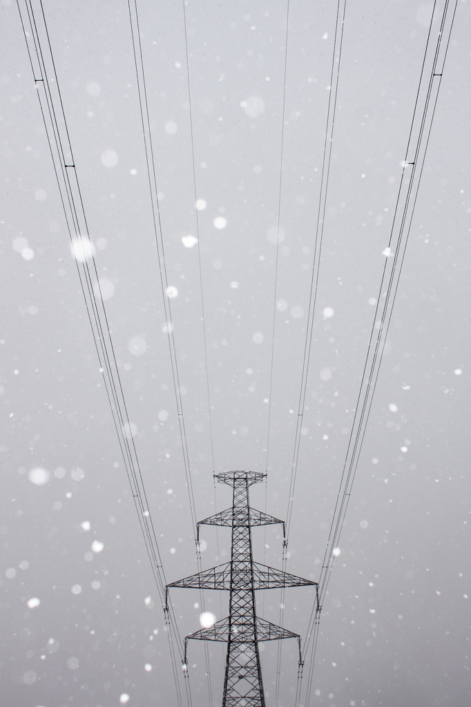 『up right』