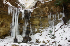 近所の氷瀑2012