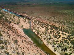 果てしない大地