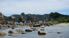 橋杭岩