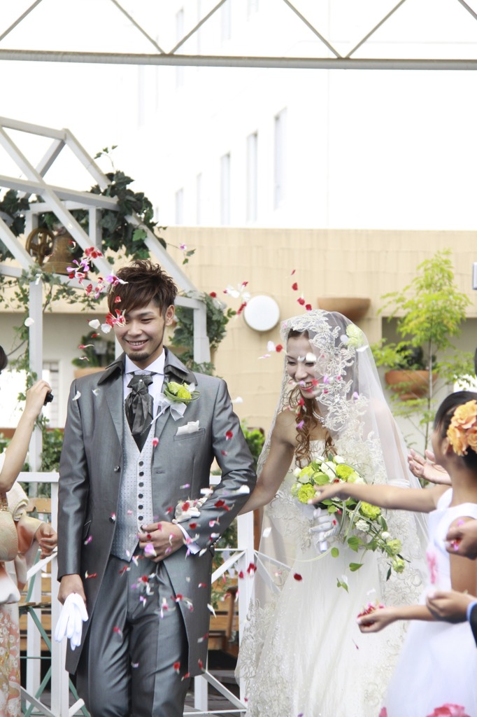 HAPPY WEDDING