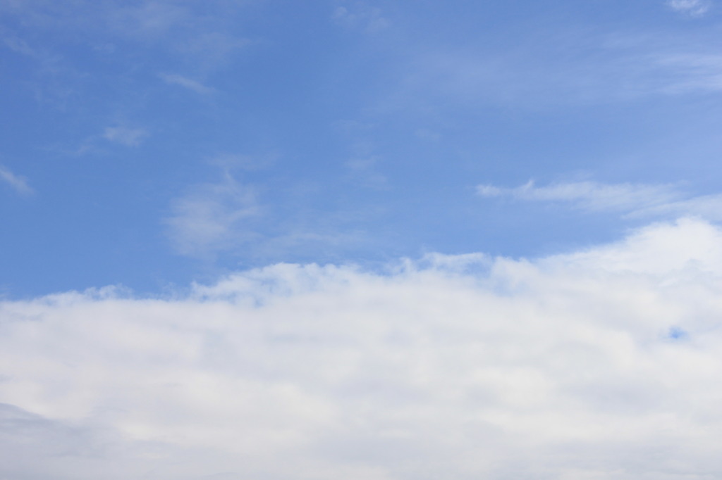 雨上がりの青空