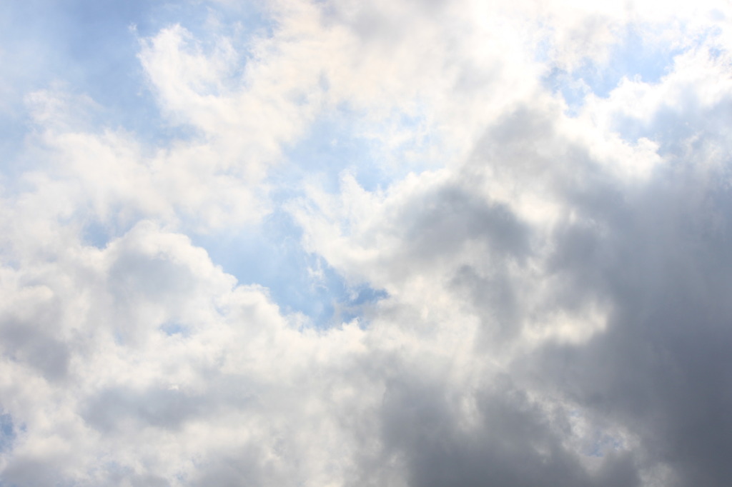 今日の空