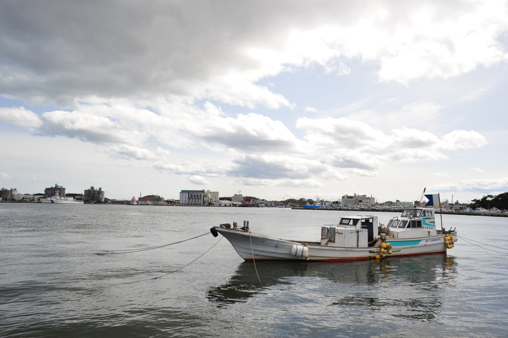 塩釜港2011年5月