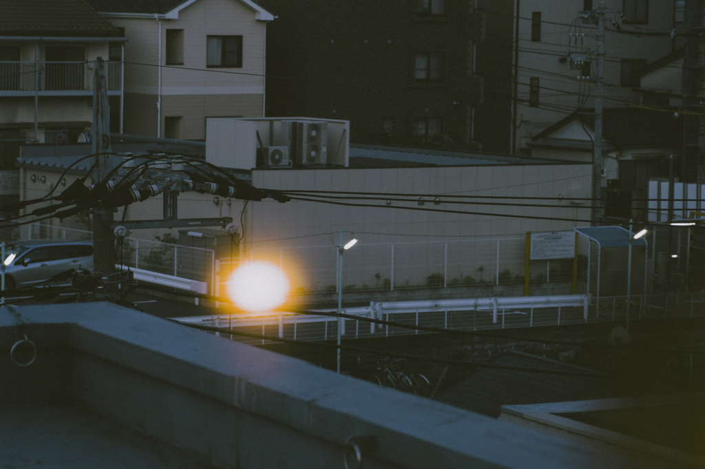 ナゾの光