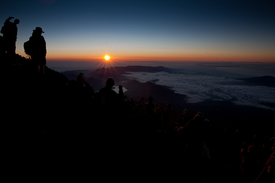 2011御来光＠富士山頂