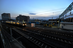 山形駅に入る奥羽本線普通列車