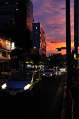 吉祥寺駅の夕焼け