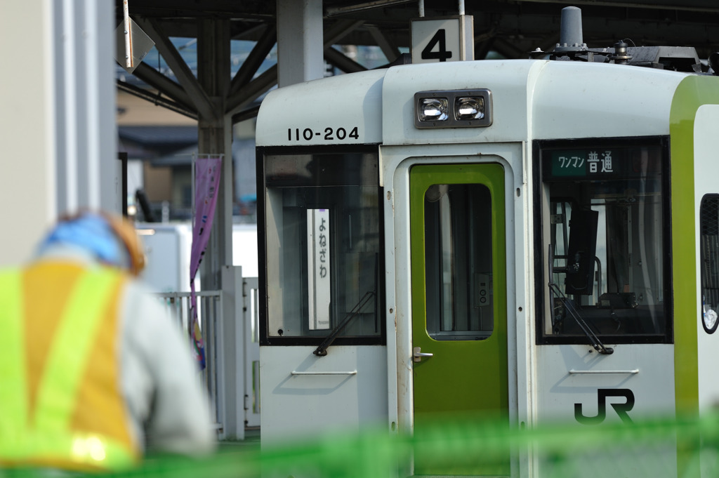 米坂線米沢駅にて