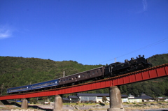 大井川　秋空とSL