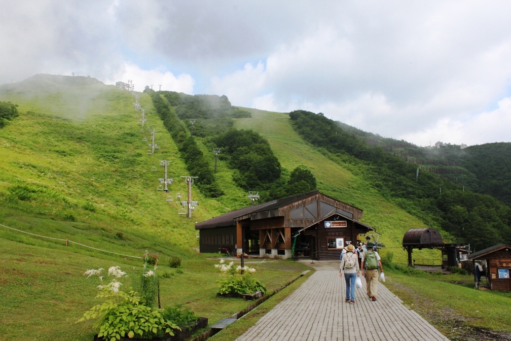 IMG_0325-アルペンリフト兎平駅
