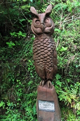 仏法層のチェンソーアート