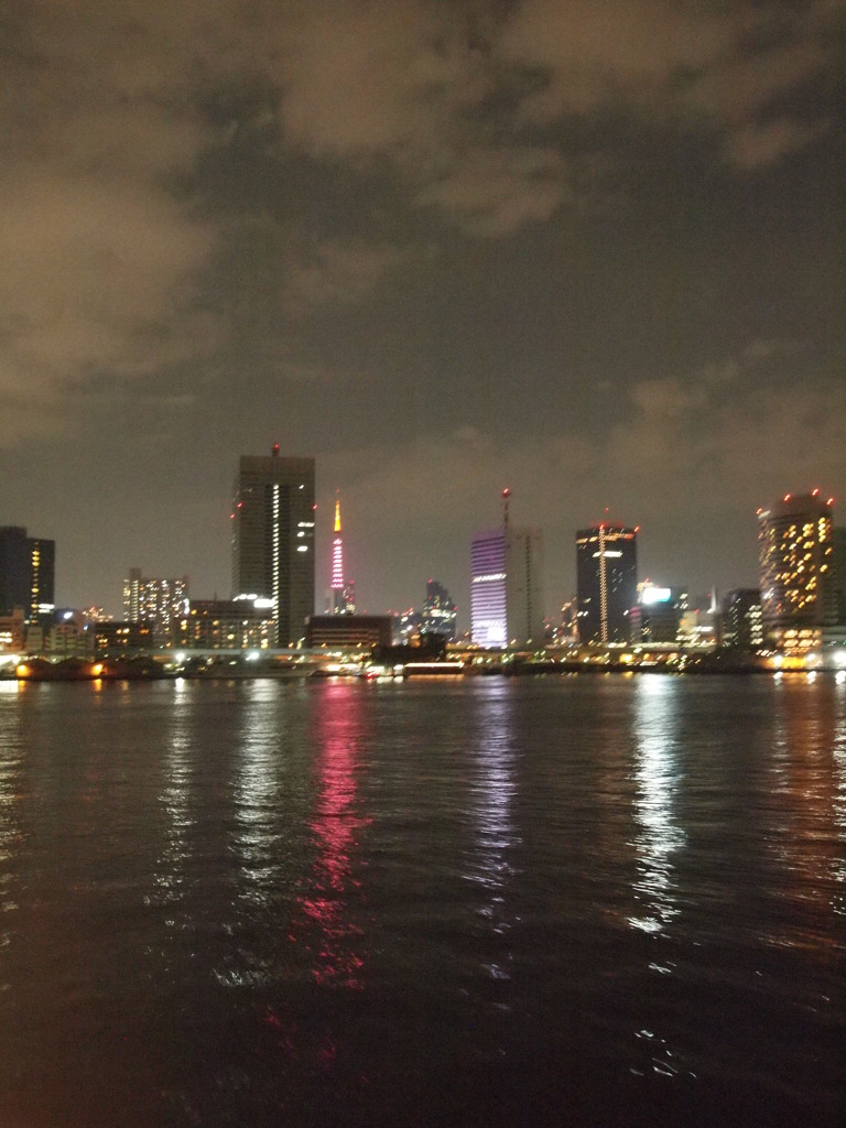 東京タワー　船上より