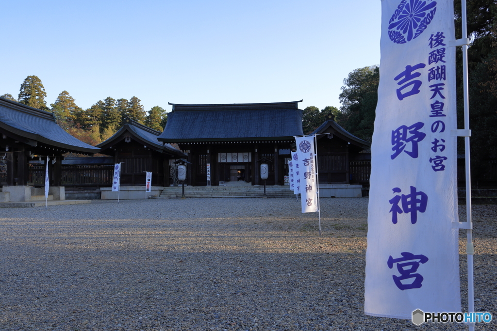夕方の吉野神宮の佇まい
