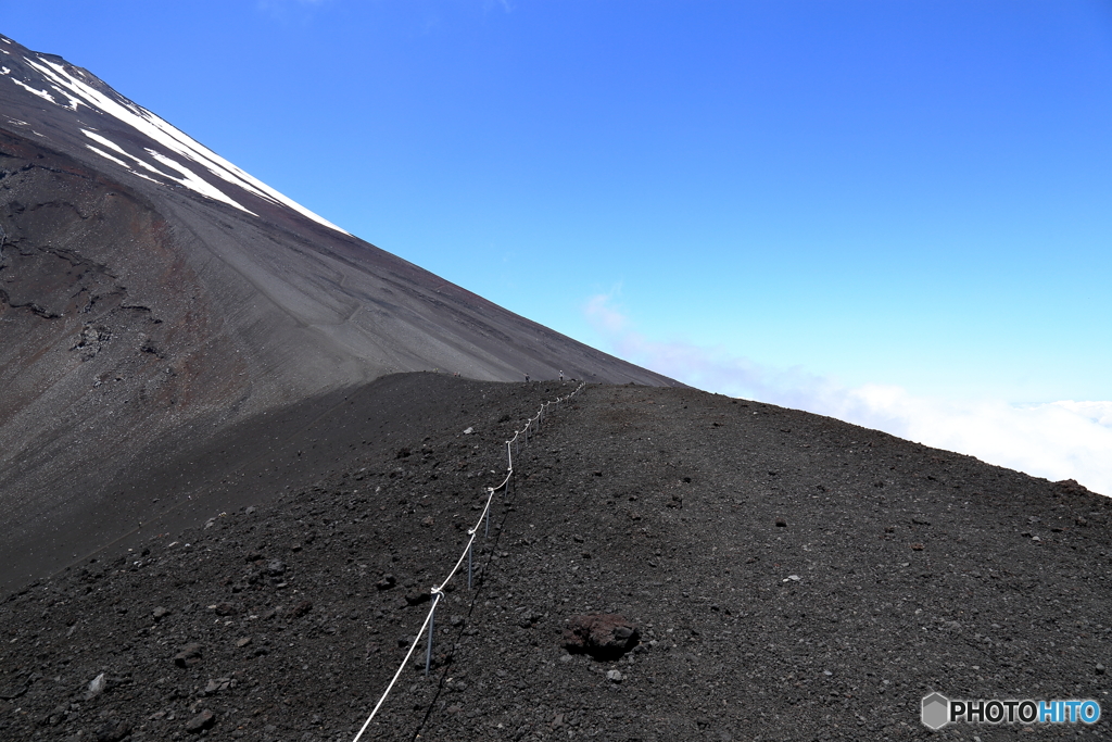 馬の背から富士山の斜面