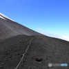 馬の背から富士山の斜面