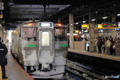 雪をまとった電車