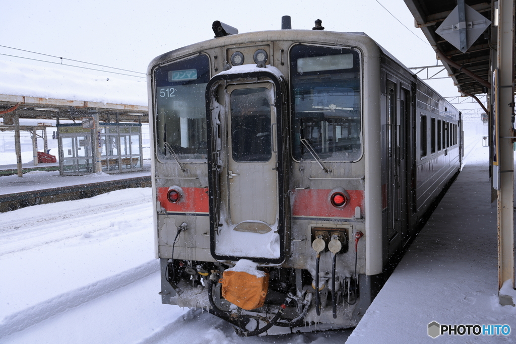 滝川駅にキハ54到着
