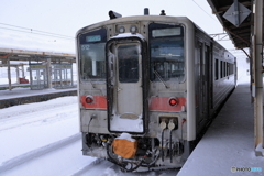 滝川駅にキハ54到着