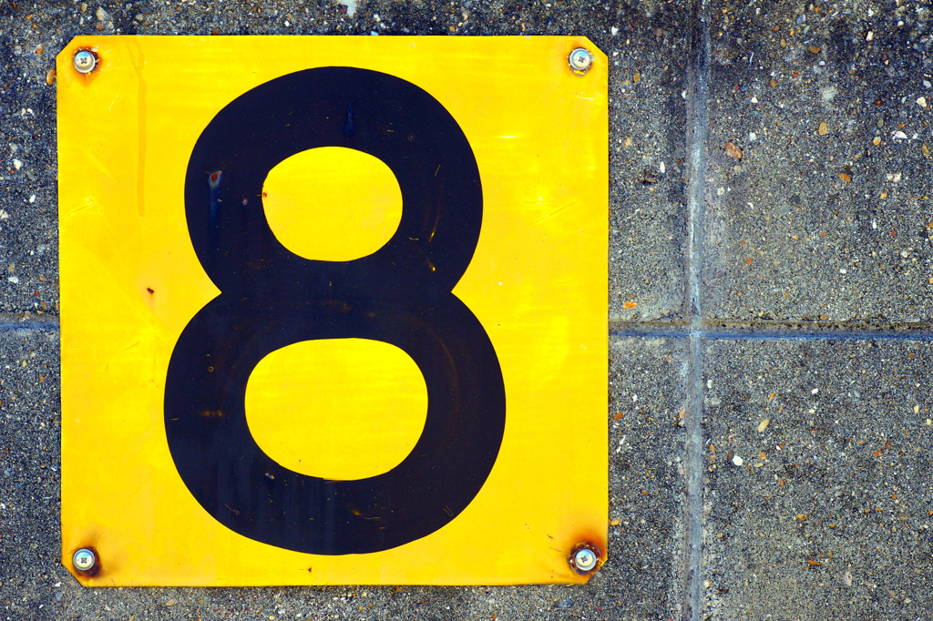 ８