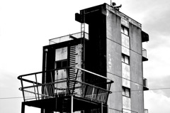 【黒の住処】