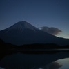 夜明け直前の富士